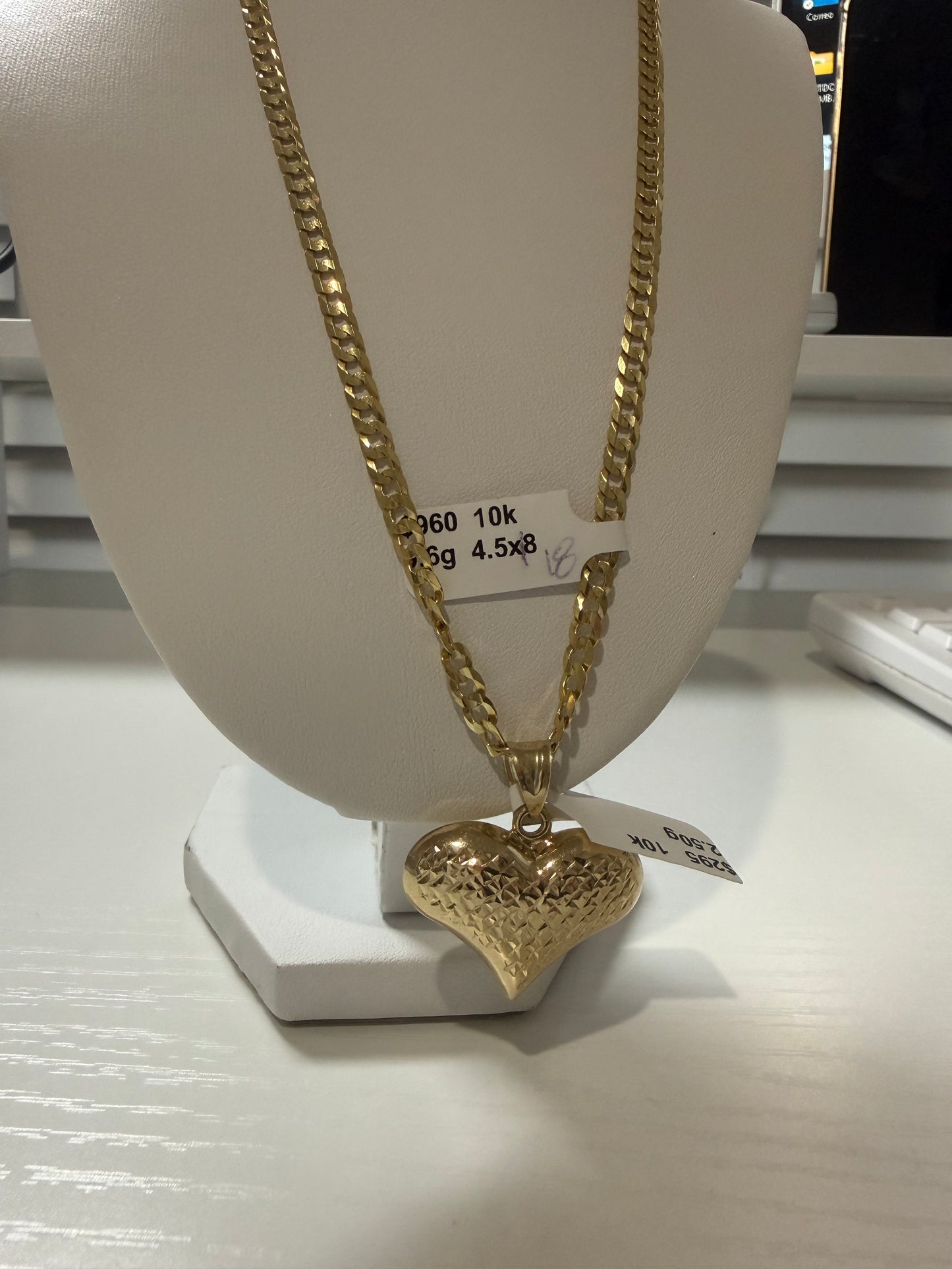 Cadena con el corazón 10 k sólido