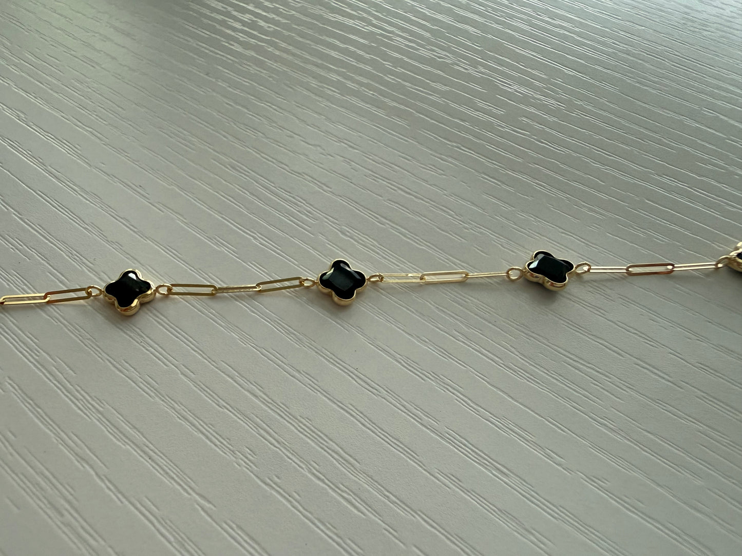 Brazalete de papel clip negro