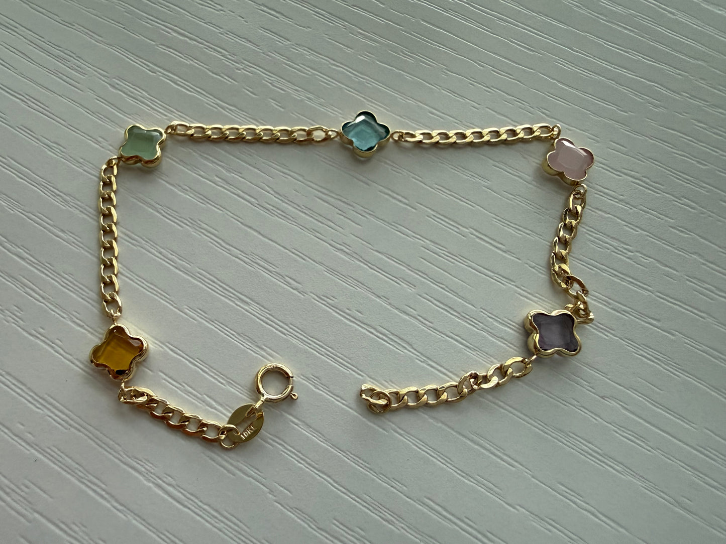 Brazalete cubanita clover 10 k