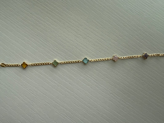 Brazalete cubanita clover 10 k